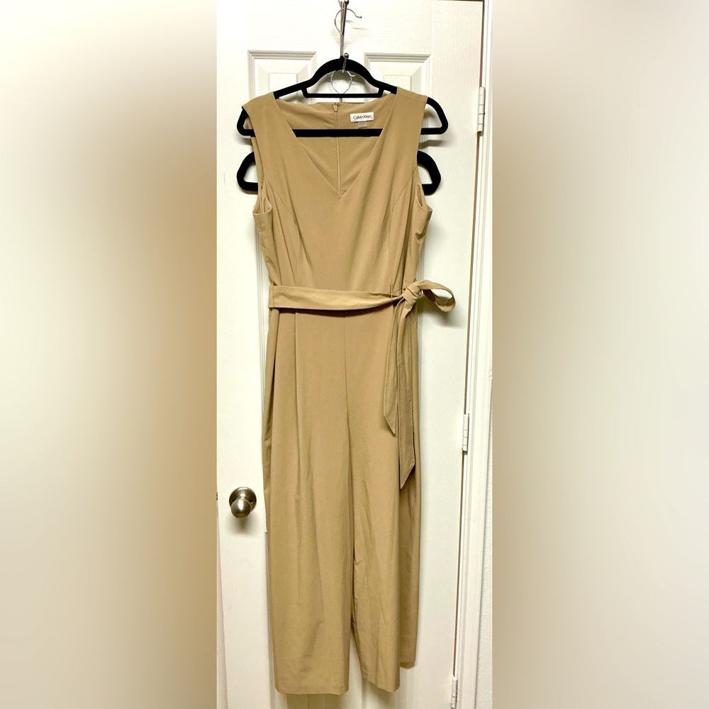 Calvin Klein tan jumpsuit with pockets Size 12